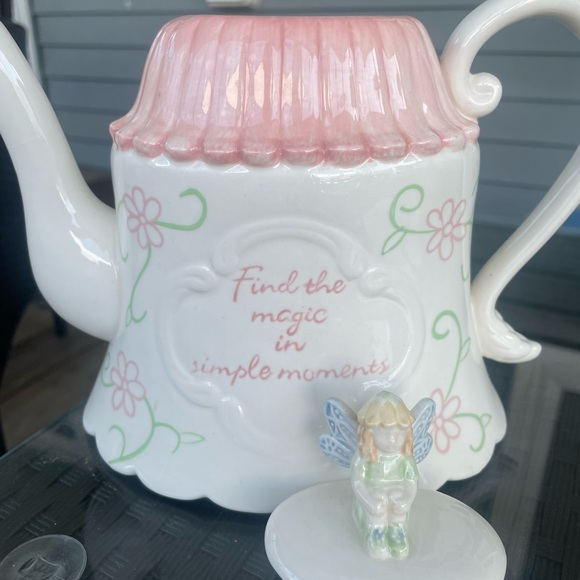 Teapot - Picture 7 of 8